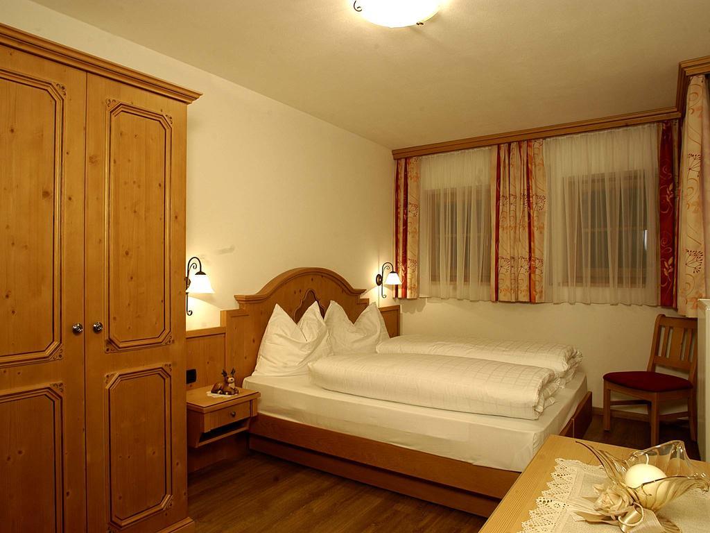 Livinallongo Del Col Di Lana Apartments Mirabell מראה חיצוני תמונה