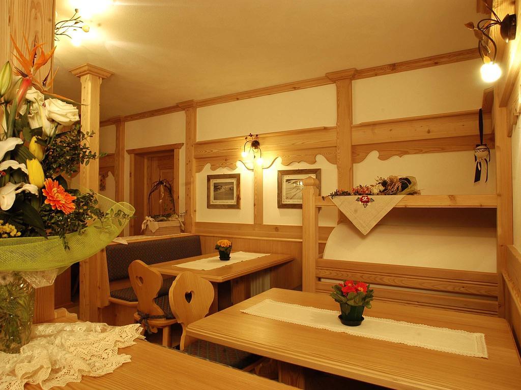 Livinallongo Del Col Di Lana Apartments Mirabell מראה חיצוני תמונה